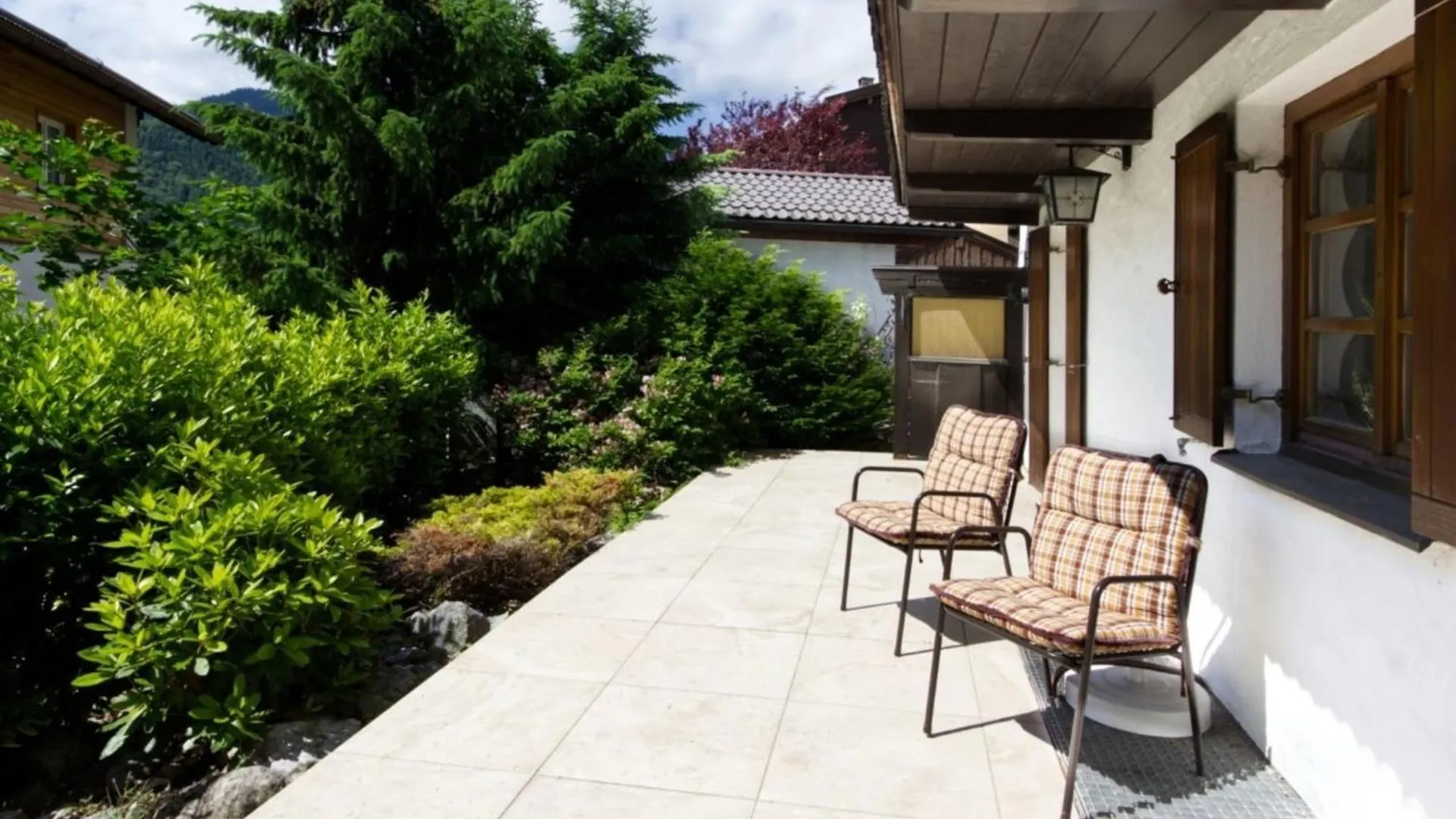Hoelzlhaus -563- Mittenwald Nyaraló