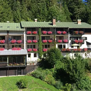 Gasthuis Gaestehaus Laerchenhang, Mittenwald
